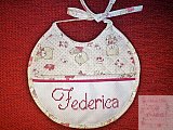 Bavaglino semplice con nome Federica - Bavaglini punto croce
